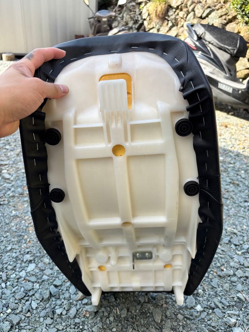 XJR1300 純正シート　ほぼ新品