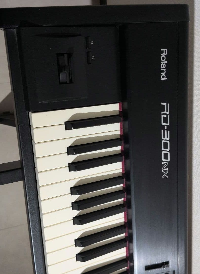 Roland RD-300 NX 電子ピアノ 88鍵 専用ケース付き