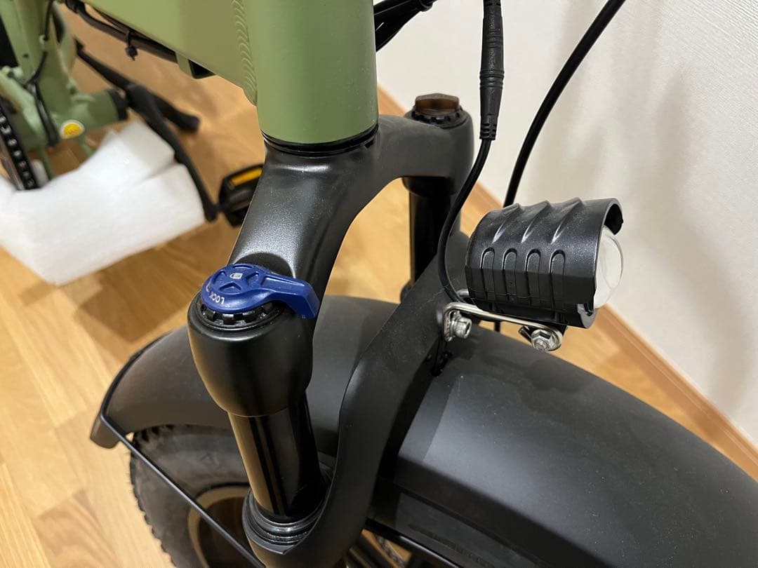 【とり】　未使用品　YADEA　HNT-01 カーキ