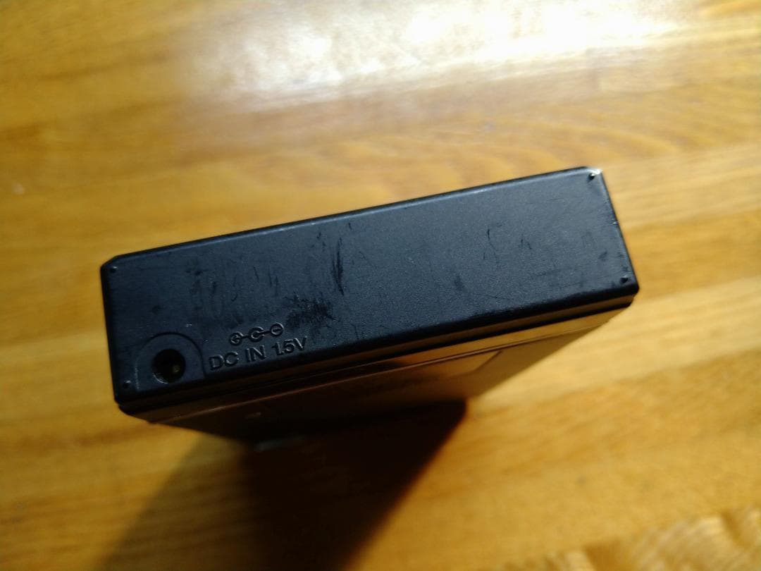 ジャンク　SONY ウオークマン　WM-R202