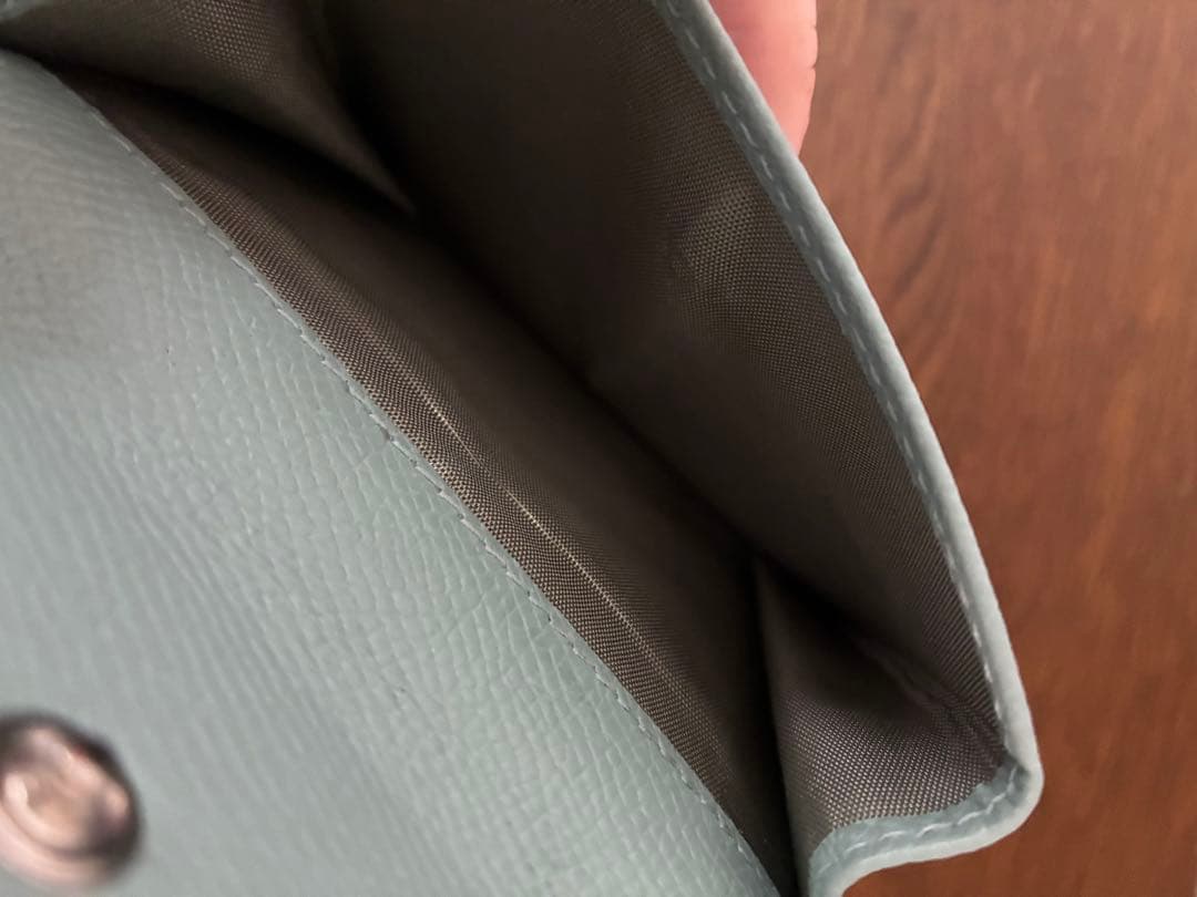 FERRAGAMO 二つ折り財布 ラッキーチャーム