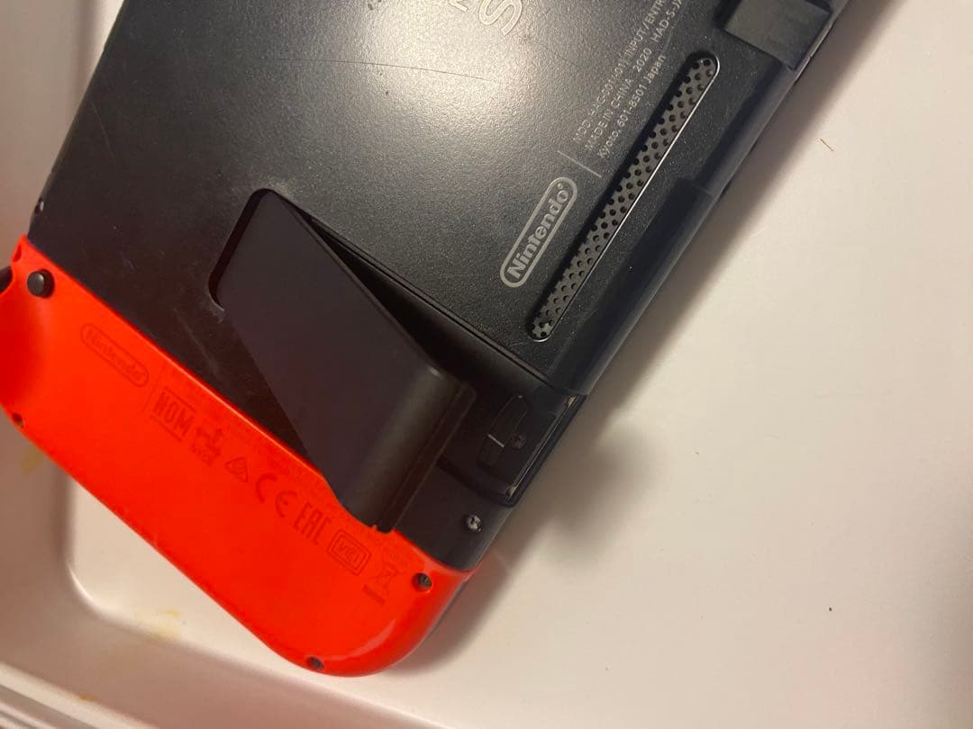 Nintendo Switch 本体 青と赤のJoy-Con ポケモンケース付き
