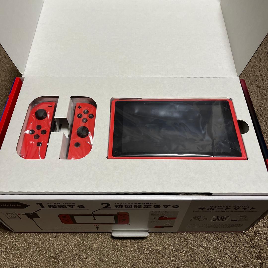 【美品】Nintendo Switch 本体 マリオレッド×ブルー ＋おまけ