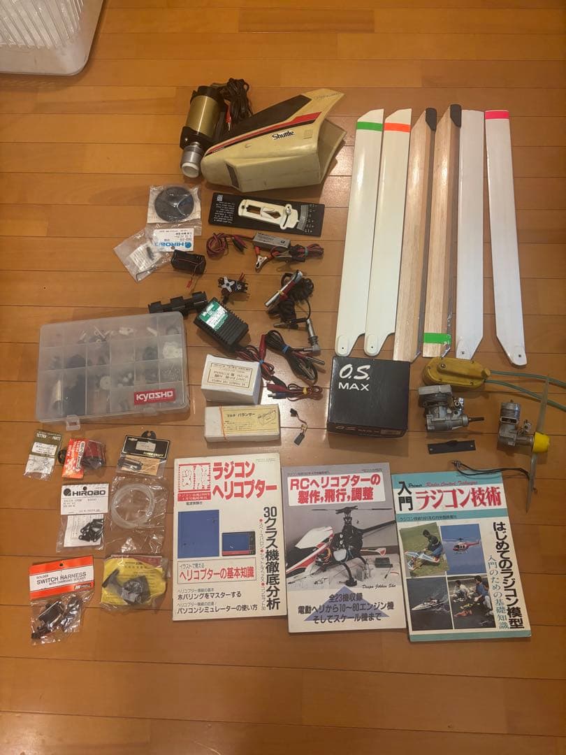 ヘリコプターのラジコン関係のパーツいろいろ　ジャンクで