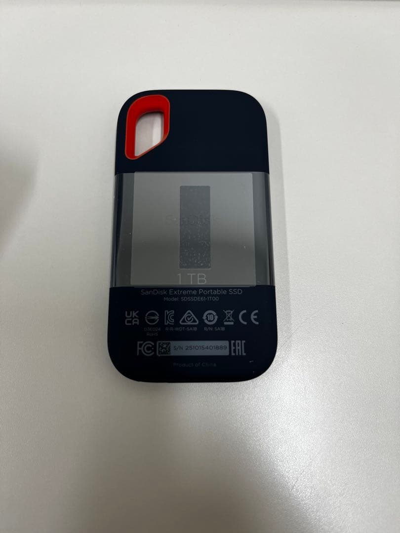 外付けハードディスク・ドライブ SanDisk Extreme Portable SSD 1TB