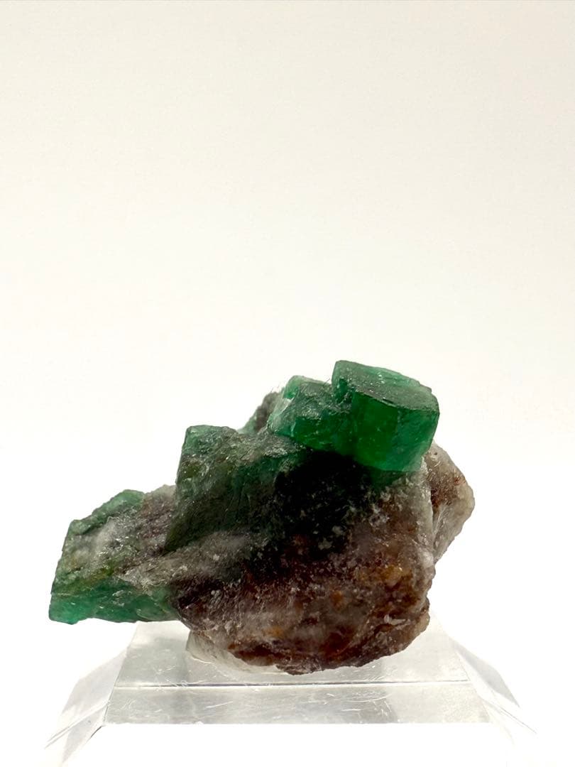 エメラルド　パキスタン産　原石　鉱物　標本　天然石　石　緑玉　緑柱石