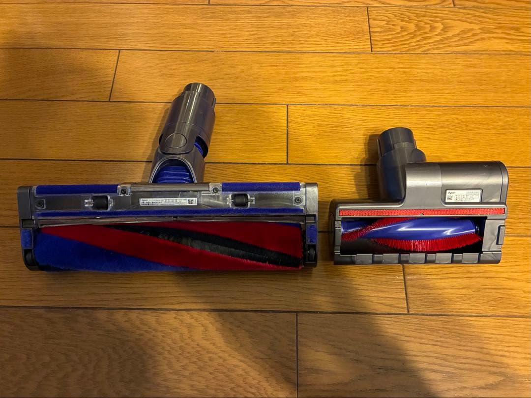 ダイソン　コードレス掃除機　SV18　⑥　2021年製　稼働時間：49分24秒
