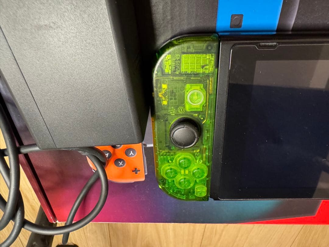 Nintendo Switch ネオンブルー・ネオンレッド　本体
