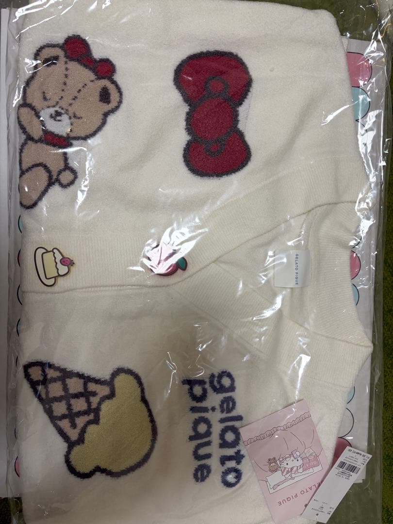 本日のみ値下げgelato pique ハローキティ カーディガン