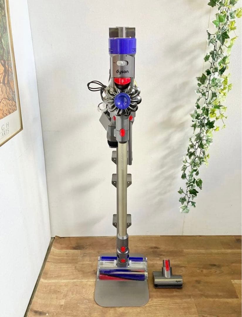 Dyson ダイソン V8 SV10 コードレスクリーナー スタンド付き