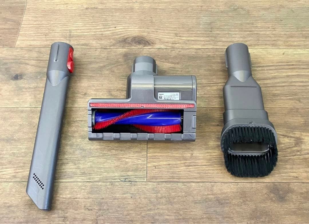 Dyson ダイソン V8 SV10 コードレスクリーナー スタンド付き
