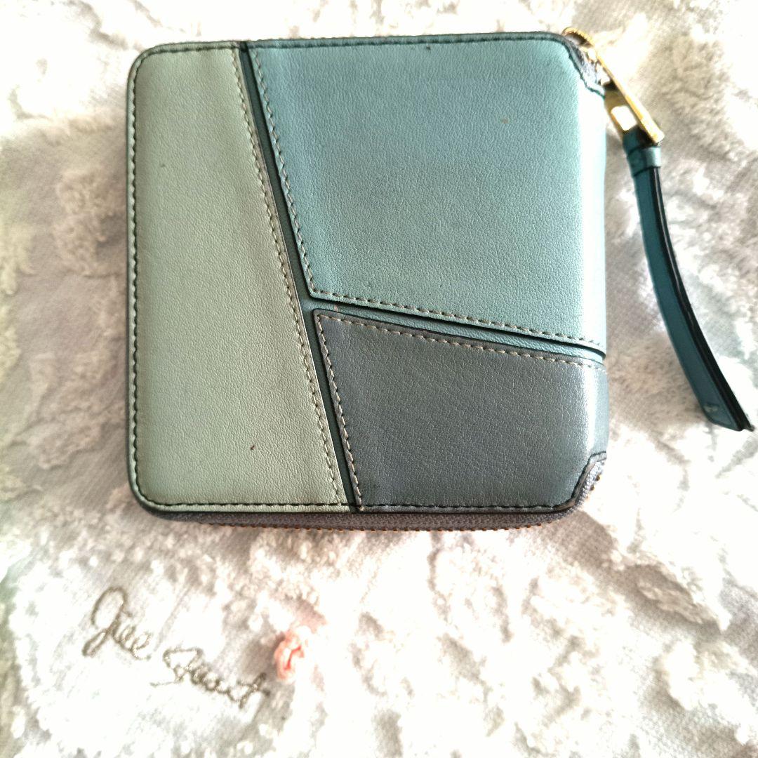 LOEWE二つ折り財布　パズル
