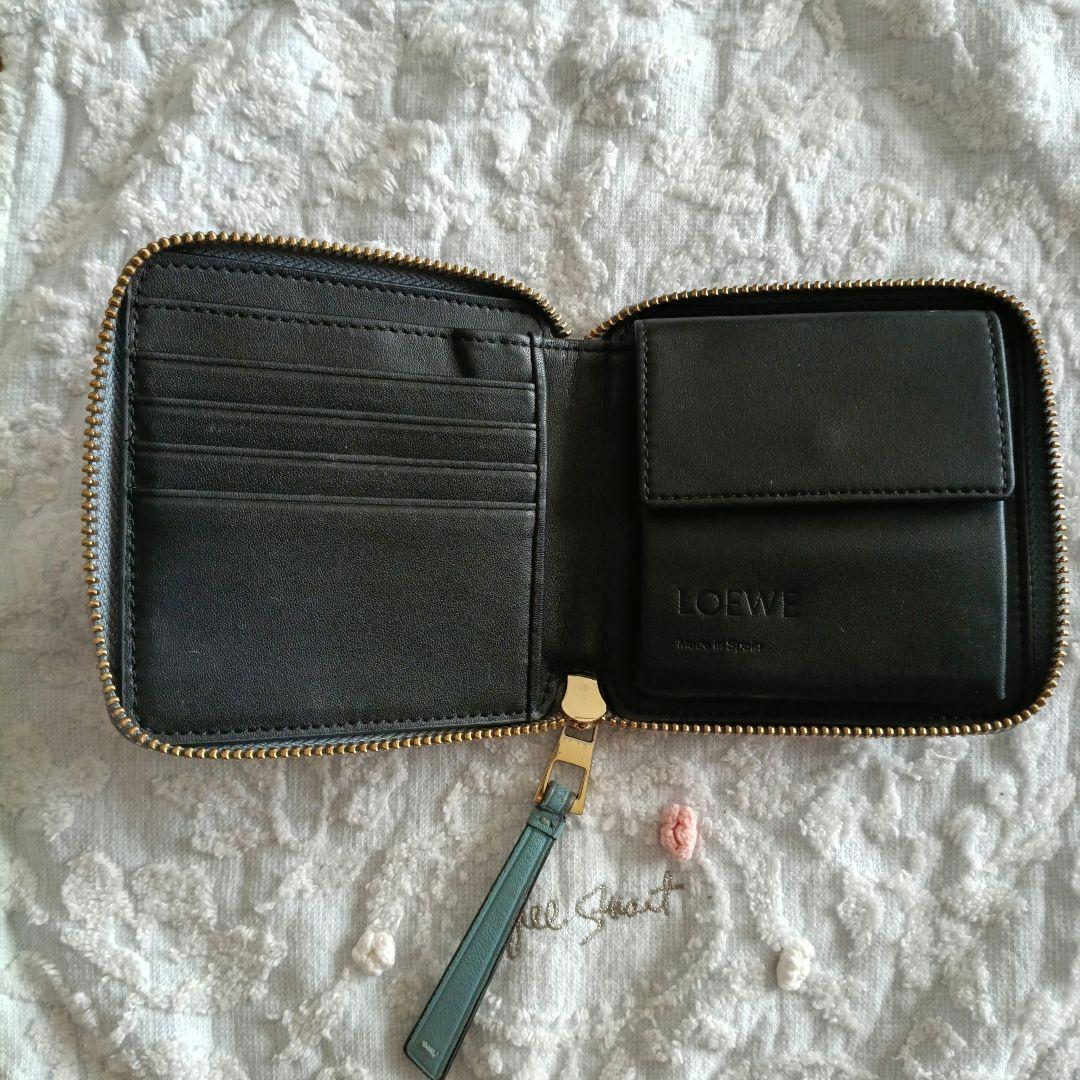 LOEWE二つ折り財布　パズル