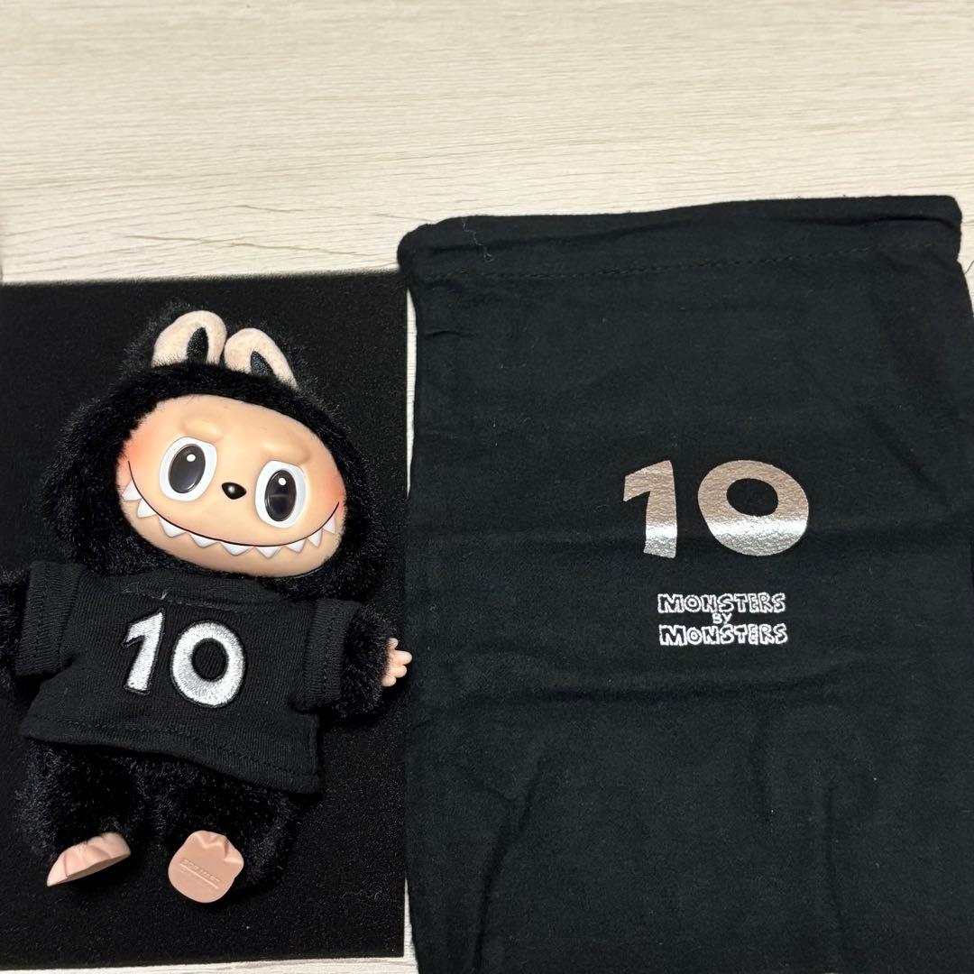 THE MONSTERS LABUBU 10周年記念展限定ラブブ