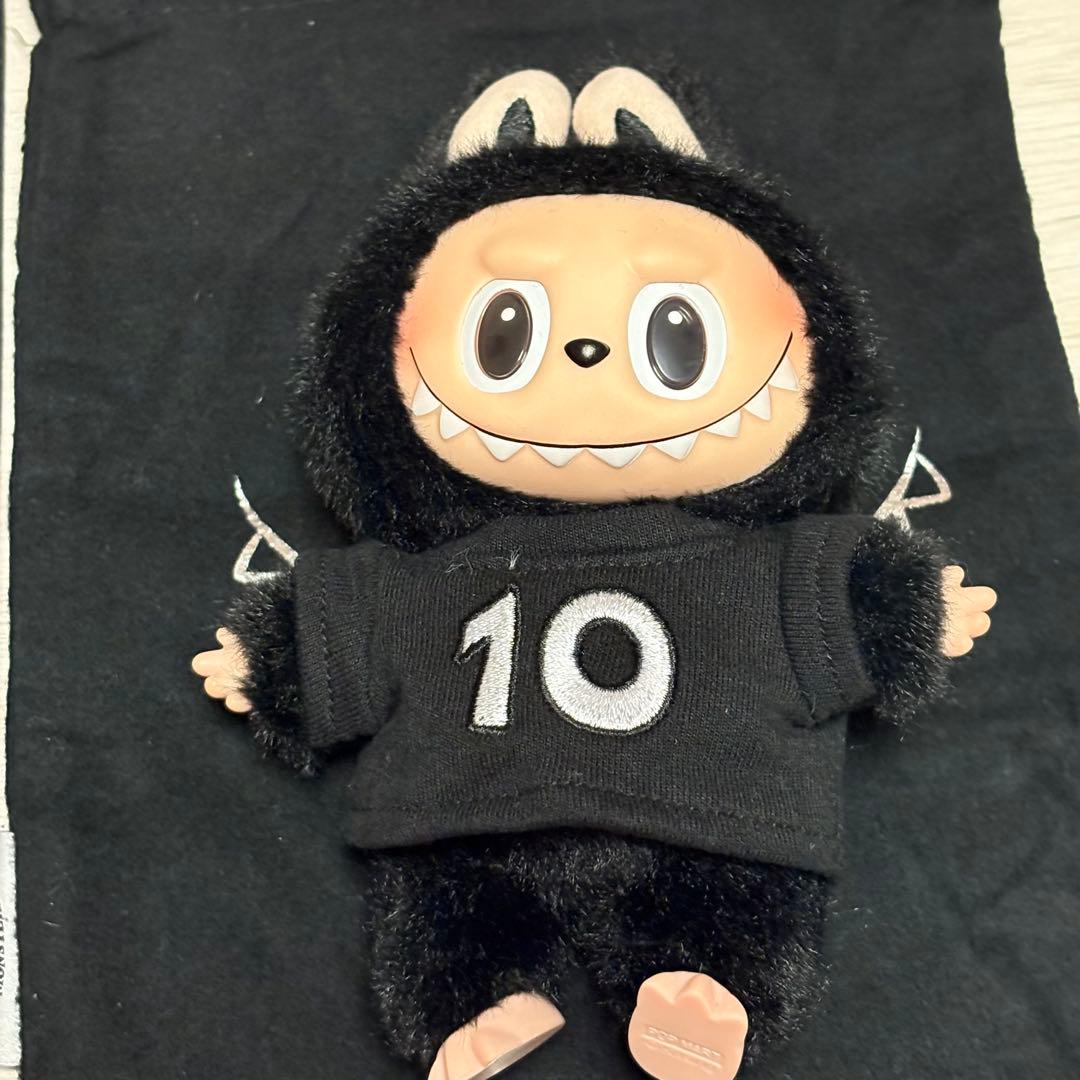 THE MONSTERS LABUBU 10周年記念展限定ラブブ