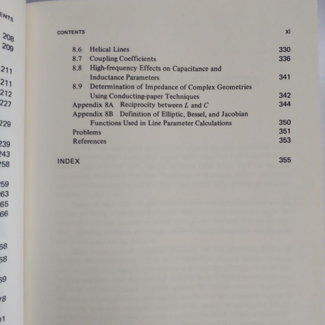 洋書 Transmission Lines for Digital and