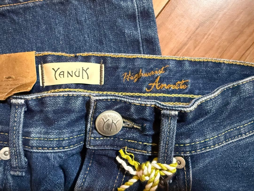 【未使用品】 YANUK ANNETTE ストレート サイズ27