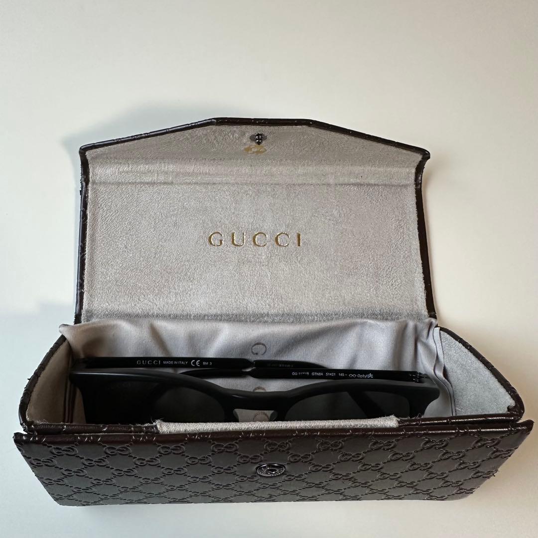 GUCCI ブラック サングラス ケース付き