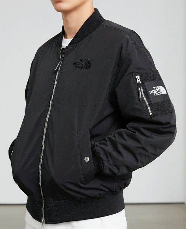 THE NORTH FACE ブラック MA-1 ボンバージャケット　日本未入荷