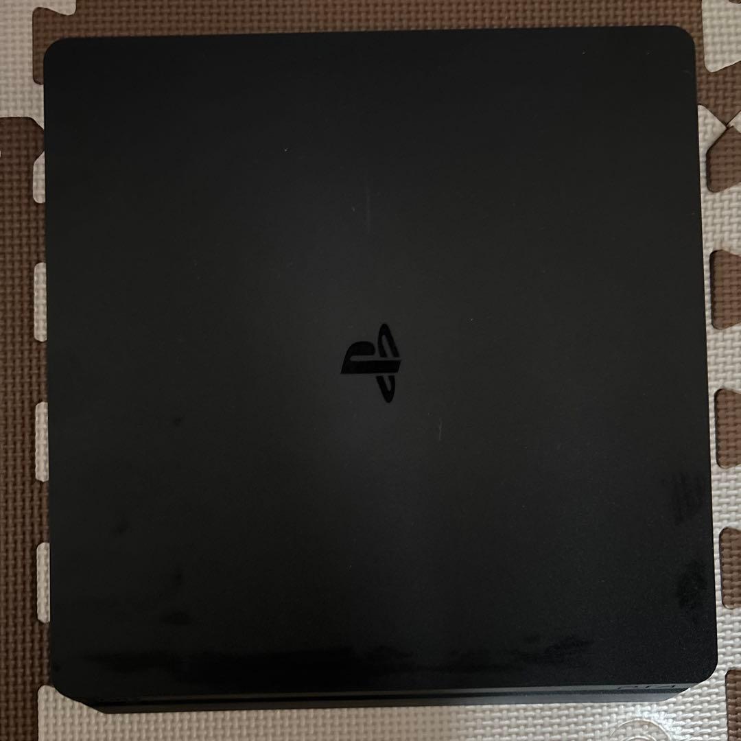 PlayStation 4 本体とコントローラー2台セット