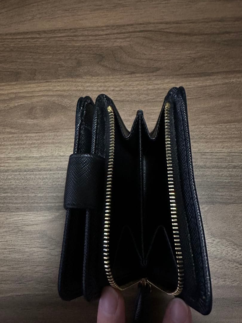 PRADA ポルターフィッコロランポ 二つ折り財布 黒