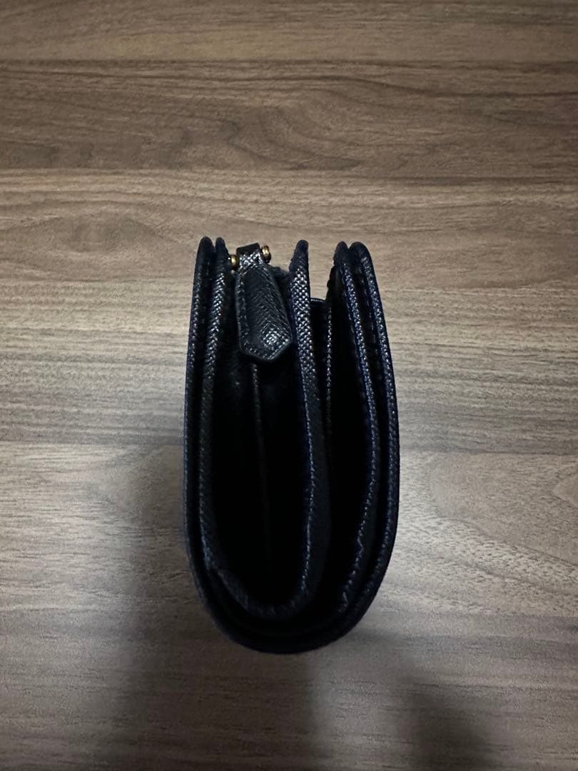 PRADA ポルターフィッコロランポ 二つ折り財布 黒