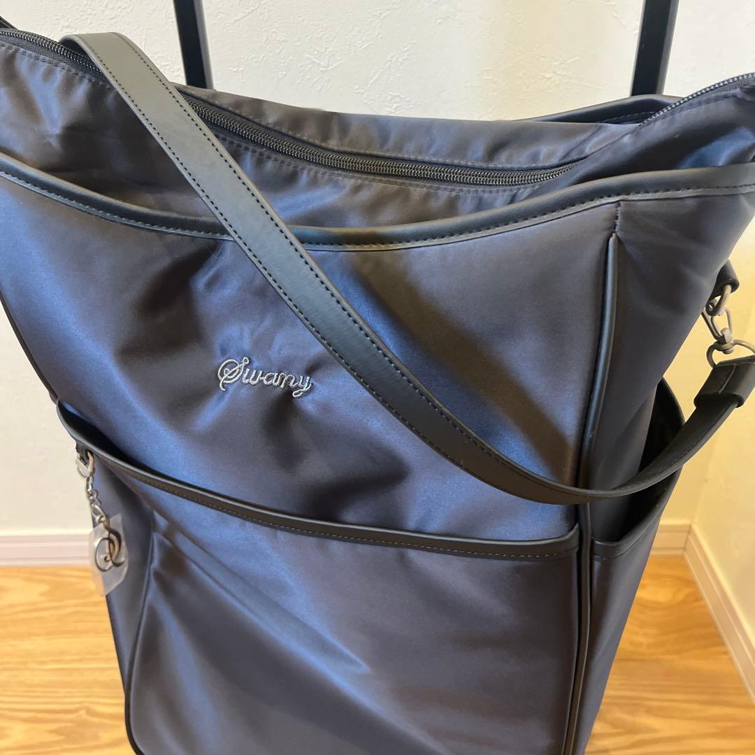 SWANY スワニー　キャリーバッグ　座面付きD-202 ミルダ　ブラック 美品
