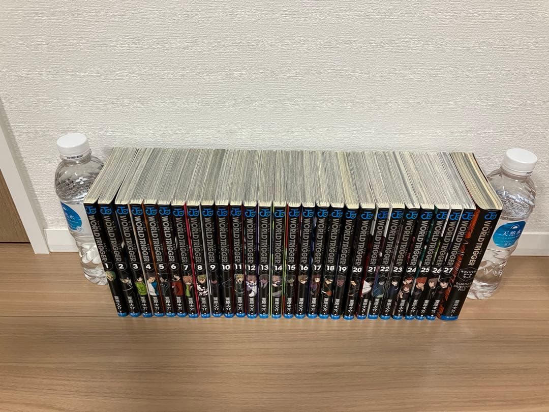 美品　ワールドトリガー　1から27巻➕オフィシャルデータブック