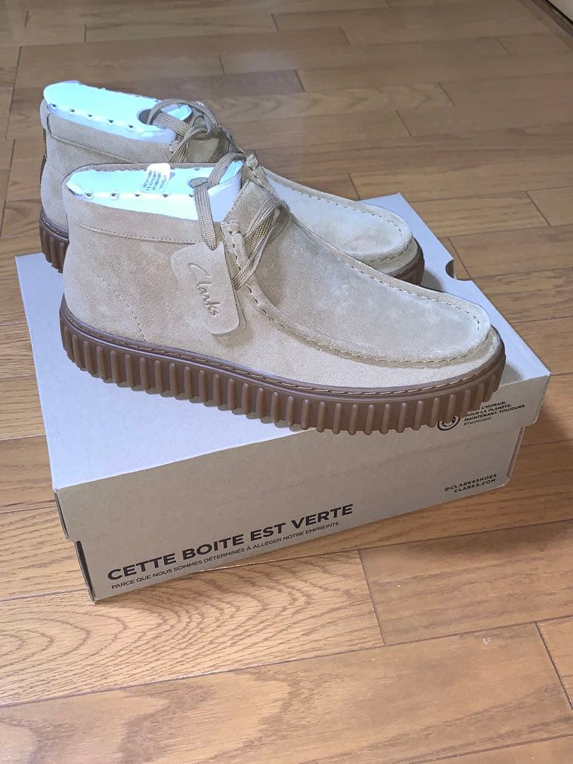 新品 Clarks Torhill Hi/トーヒルハイ (ダークサンドスエード)