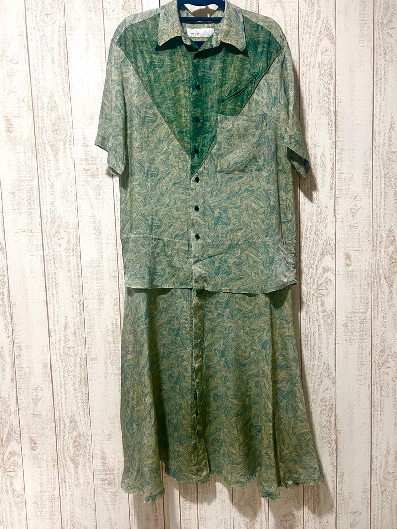 【TOGA PULLA/トーガプルラ】メッシュマーブルプリントシャツドレス