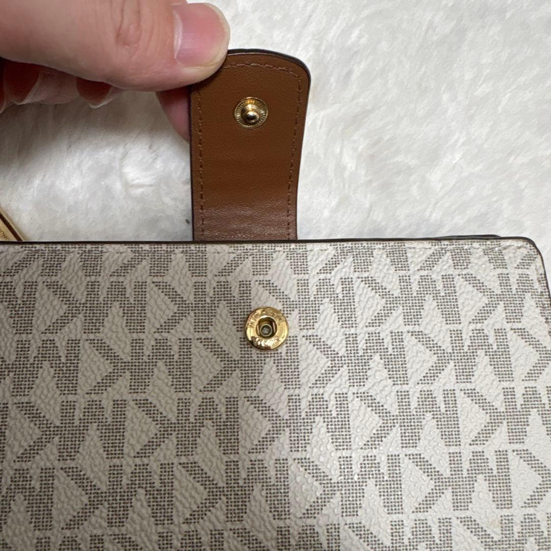 【新品・純正品】MICHAEL KORS マイケルコース MKロゴ 二つ折り財布