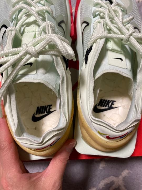 絵本・児童書 NIKE FONTANKA EDGE 24.5