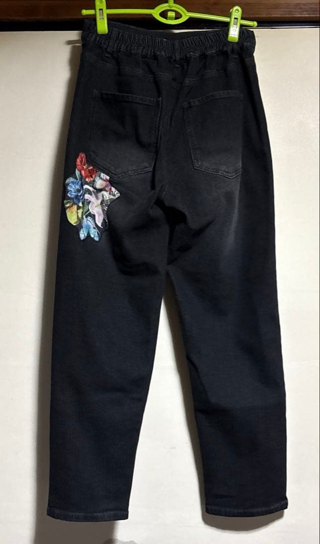 スカラー ScoLar イズ スカラー 蝶花アップリケ ストレッチデニムパンツ