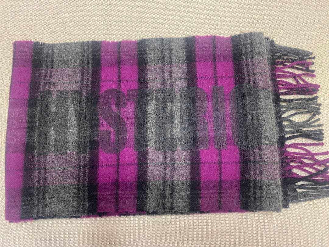 ヒステリックグラマーのマフラー