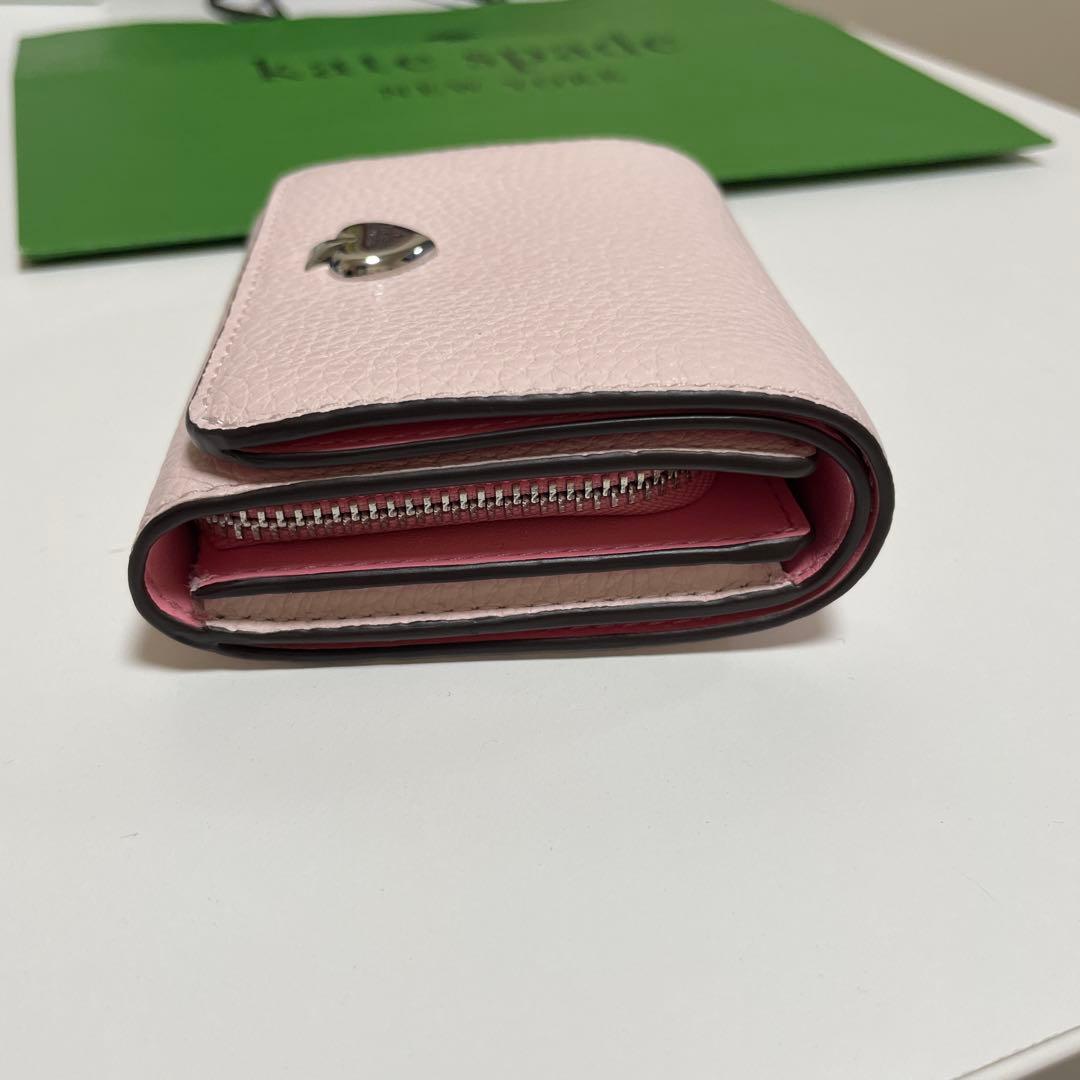 値下げしました！新品未使用品　KateSpade ケイトスペード　財布