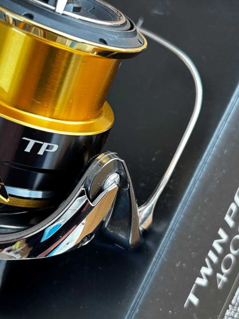 シマノ 20ツインパワー 4000MHG SHIMANO TWIN POWER