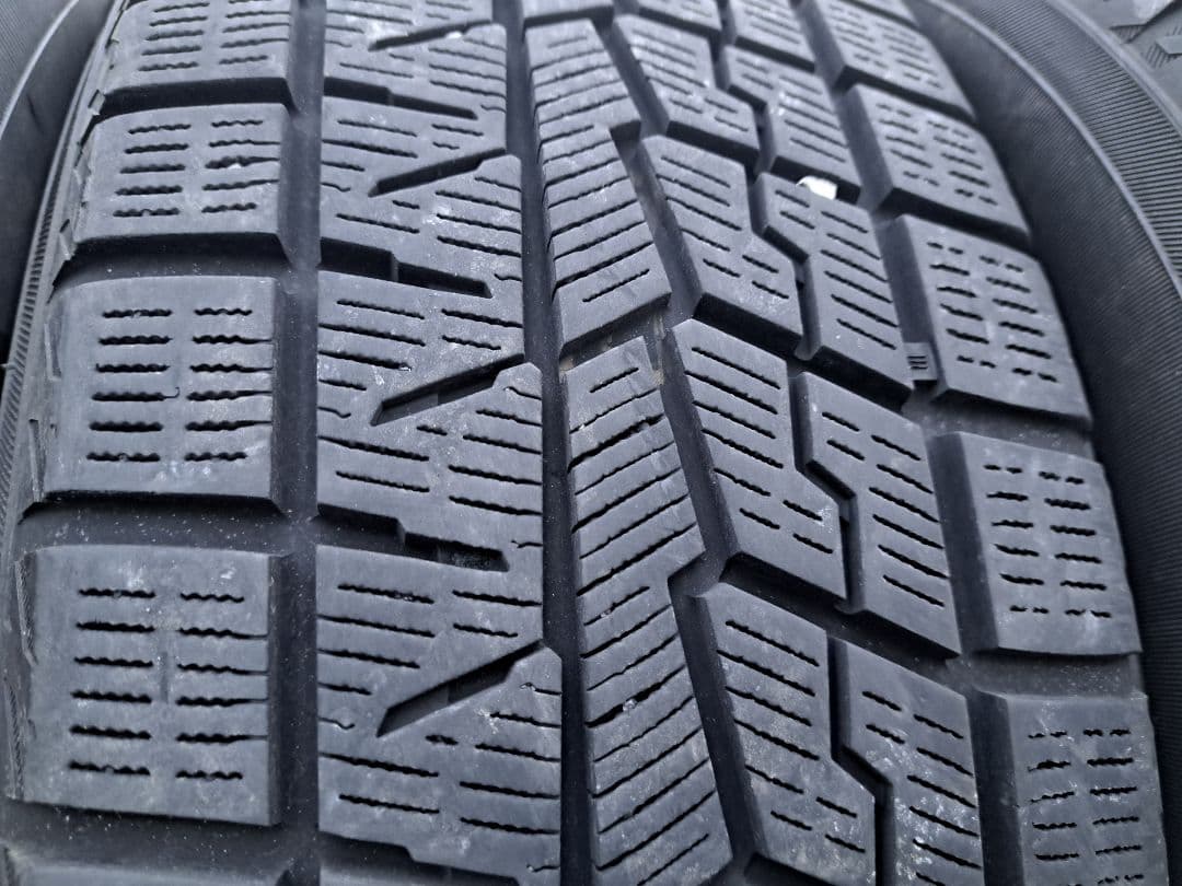 バリ山！205/60R16×4！雪道安心！アイスガードig70送料￥900
