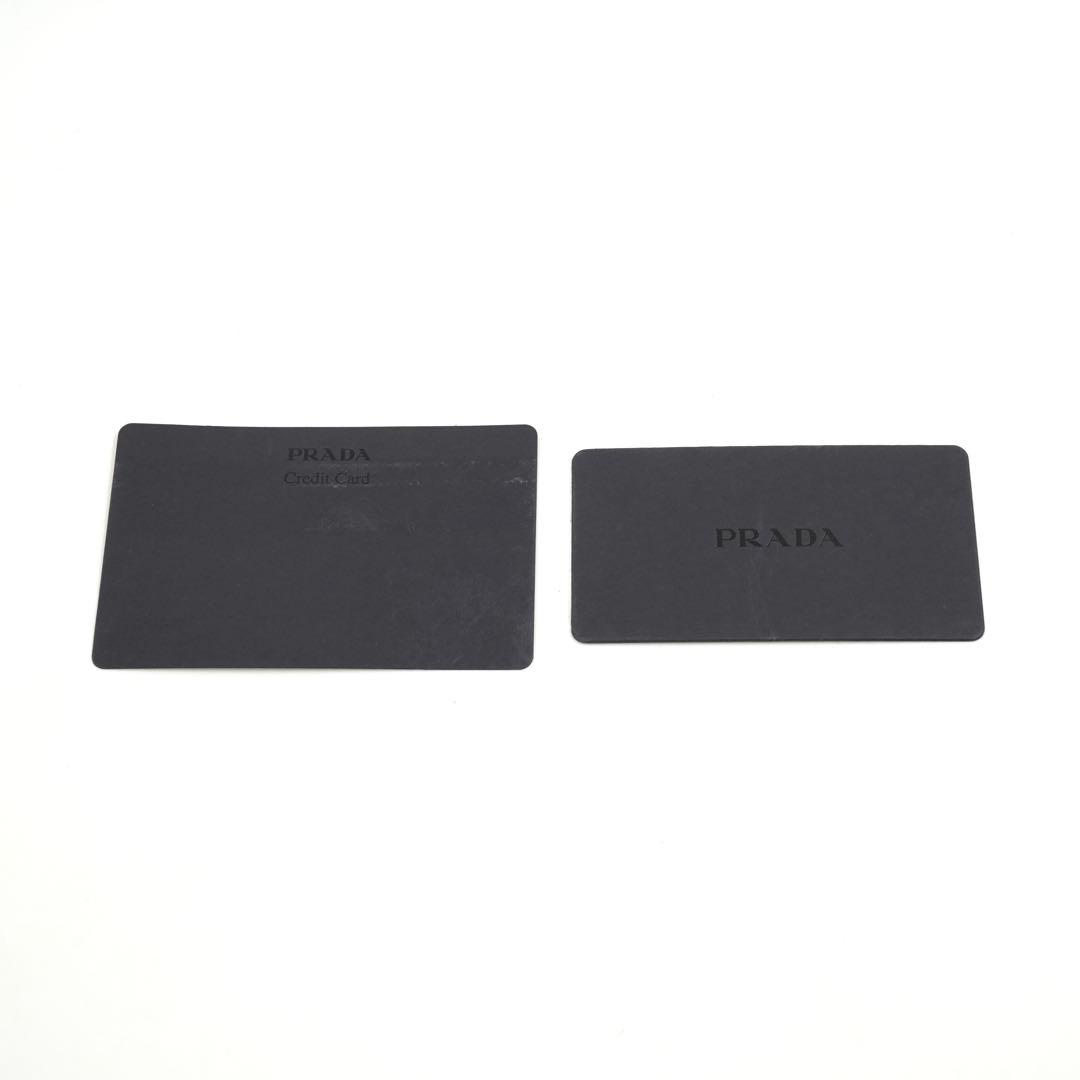 ✨未使用展示品・箱保証書付き✨　PRADA ミニ財布　サフィアーノレザー　レター