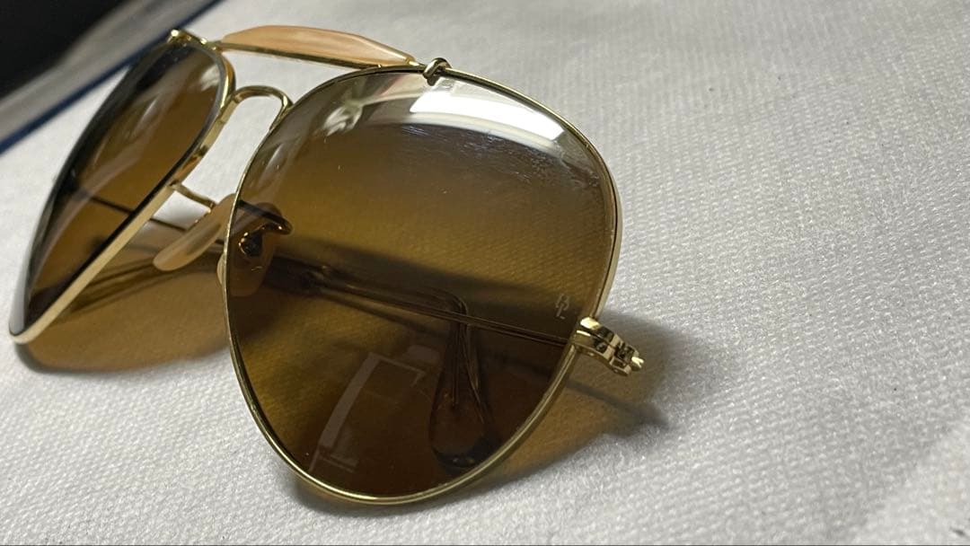Bausch & Lomb社製のRay-Banサングラス