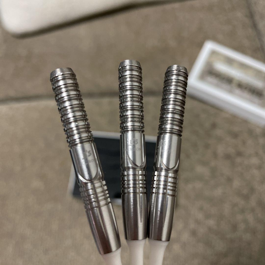ZACK BONE  ザックボーン　鹿内麻友　ダーツ　バレル