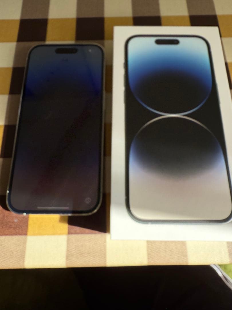 た*か様 背面損傷あり iPhone 14 Pro 箱あり