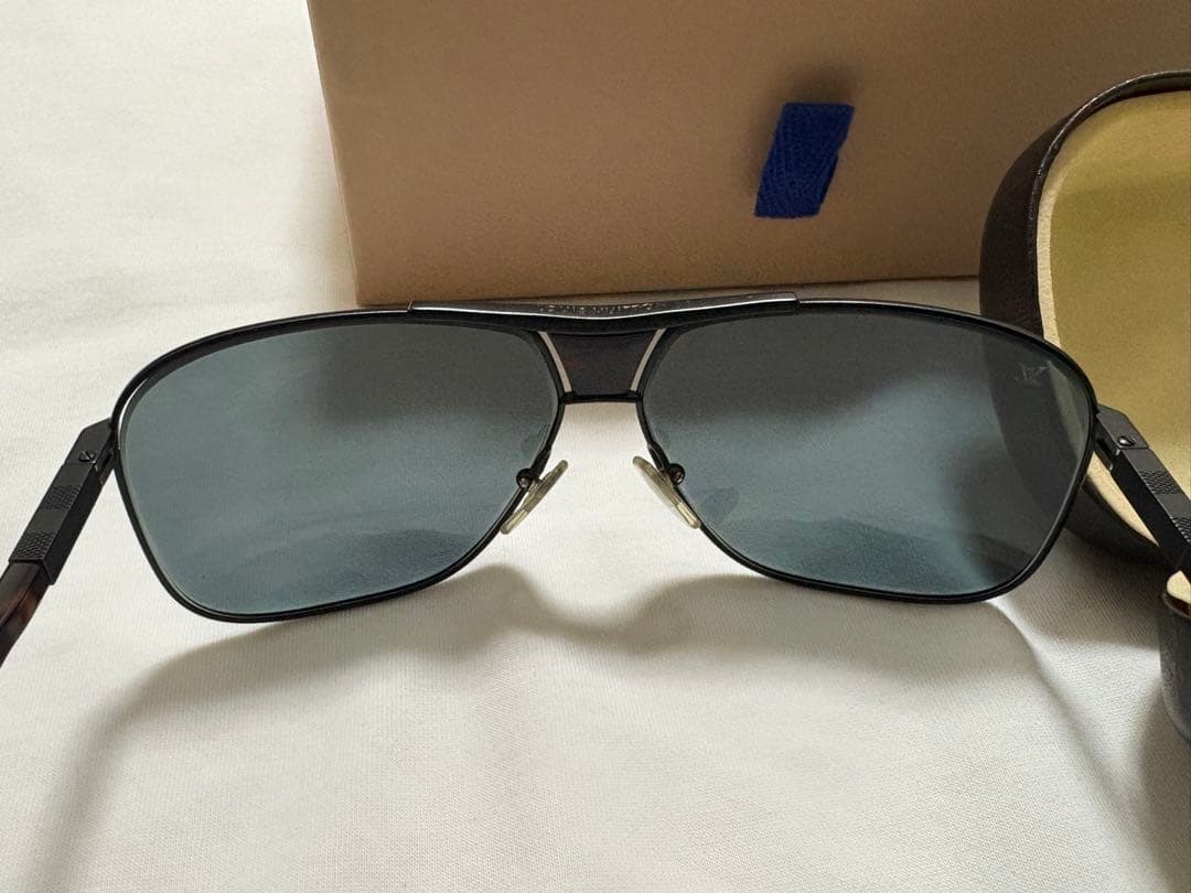 [美品]LOUIS VUITTONサングラス Z0404U