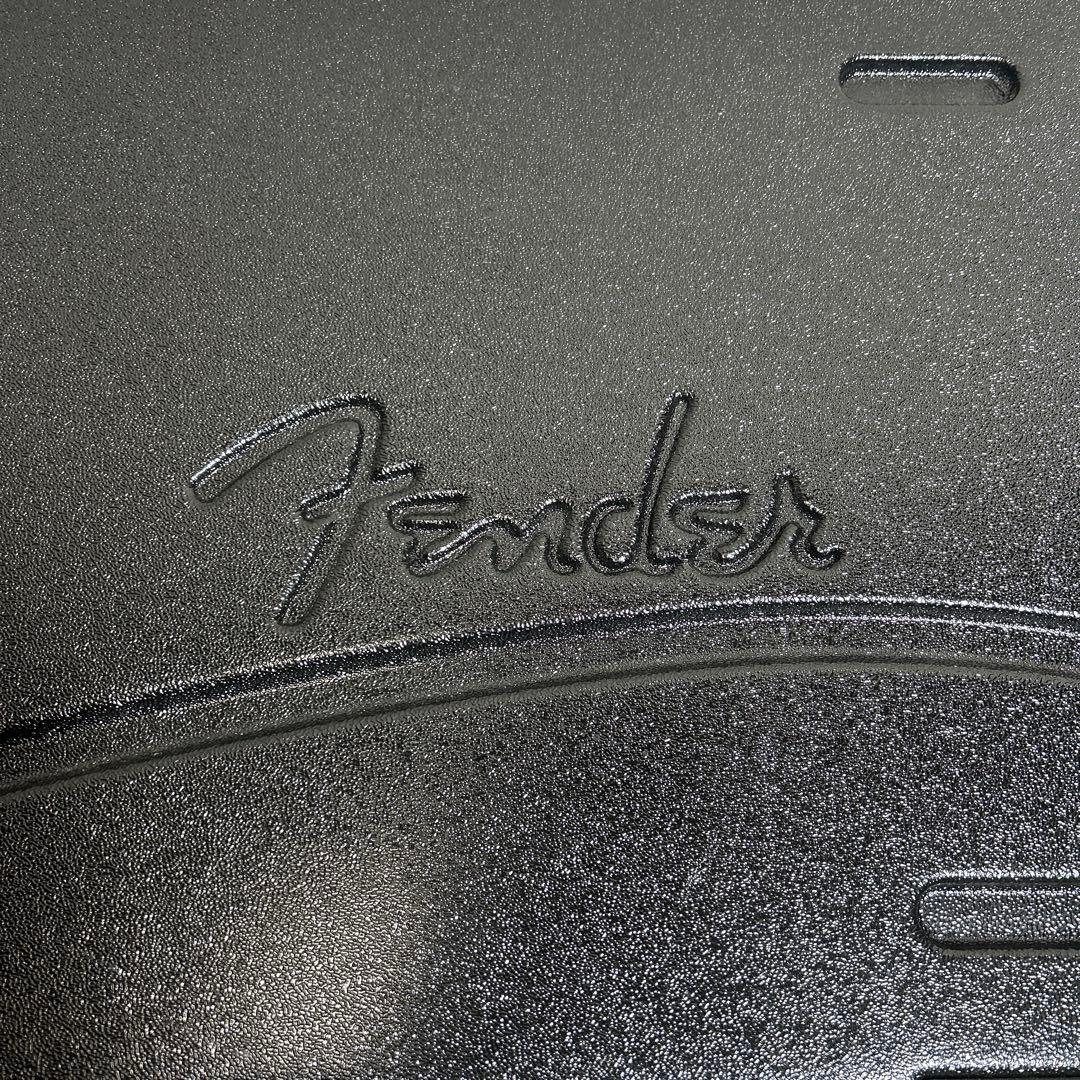 ベース FENDER DELUXE MOLDED CASE ELECTRIC BASS