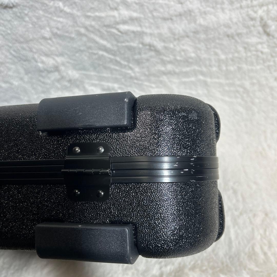 ベース FENDER DELUXE MOLDED CASE ELECTRIC BASS