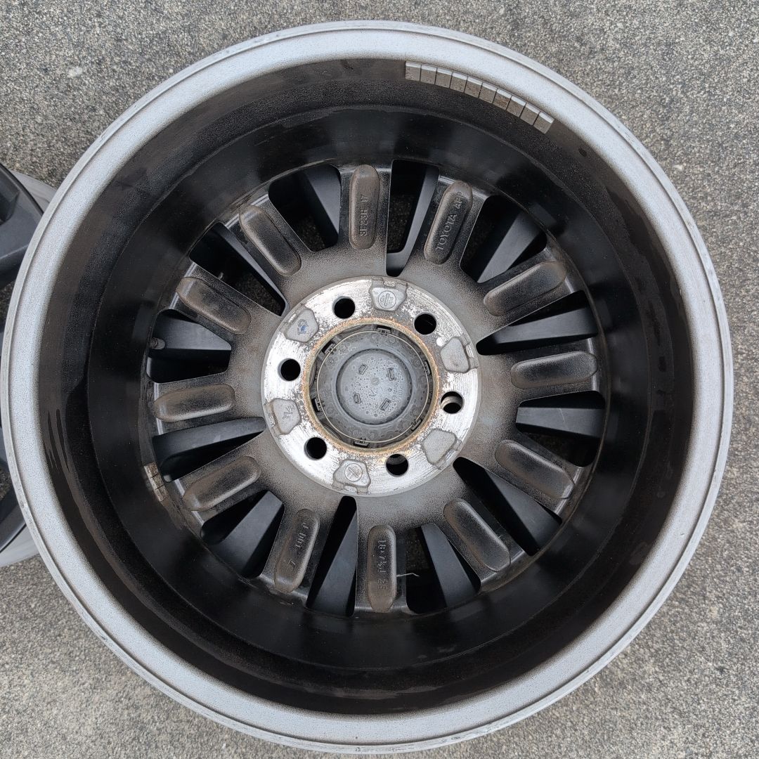 トヨタ ランドクルーザープラドマットブラック純正18インチホイール