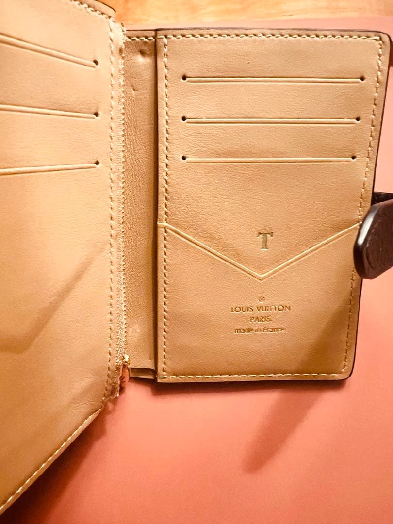 【美品】 Louis Vuitton ブラック 二つ折り財布