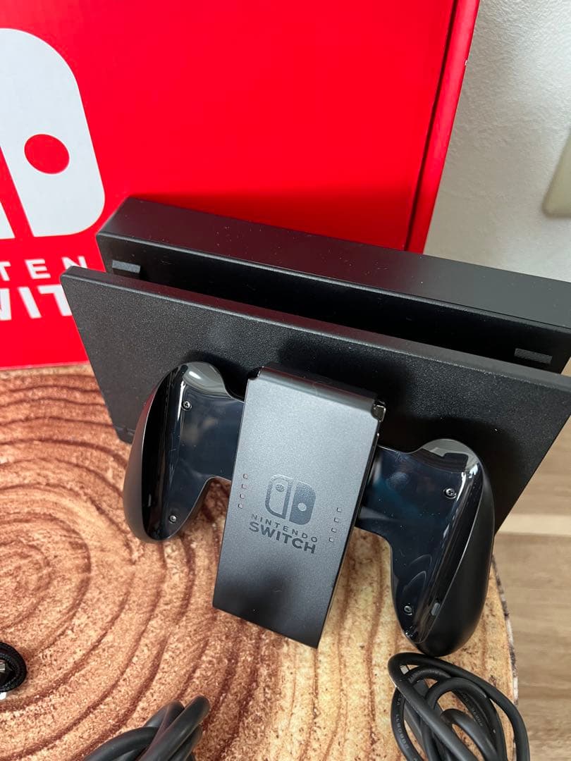 Nintendo Switch ニンテンドースイッチ本体　ネオン ②