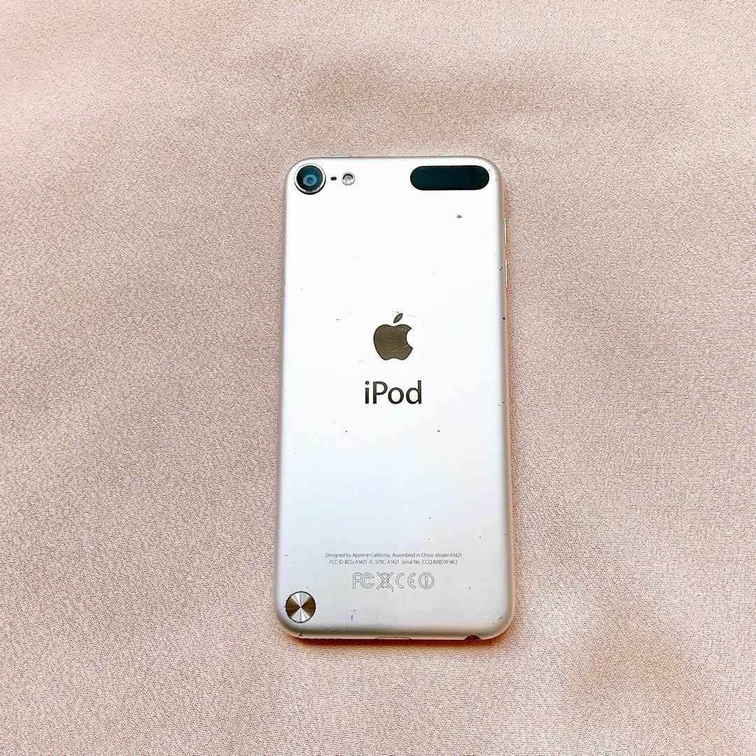 シルバー iPod touch 第5世代 64GB アイポッドApple本体 d