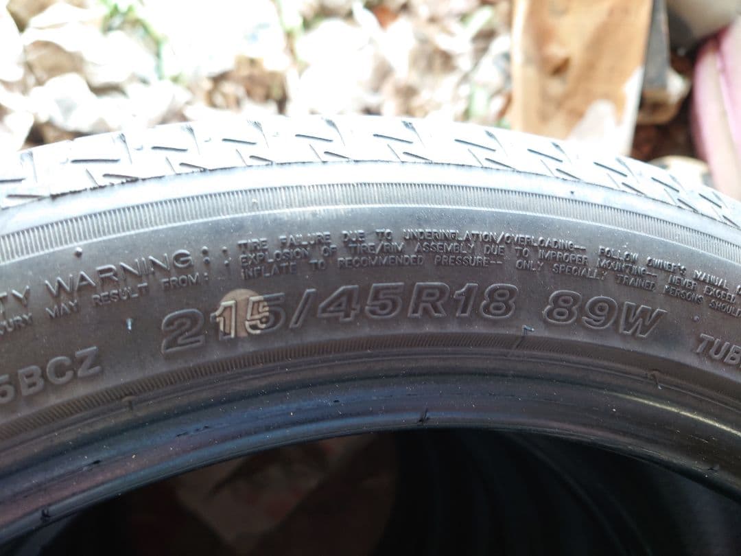 ブリヂストン　トランザ 215/45R18 19年製　2本　中古 ②　ほぼ未使用