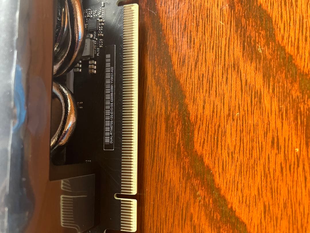 グラフィックボード・グラボ・ビデオカード ASUS GeForce RTX 4070 SUPER 12G EVO